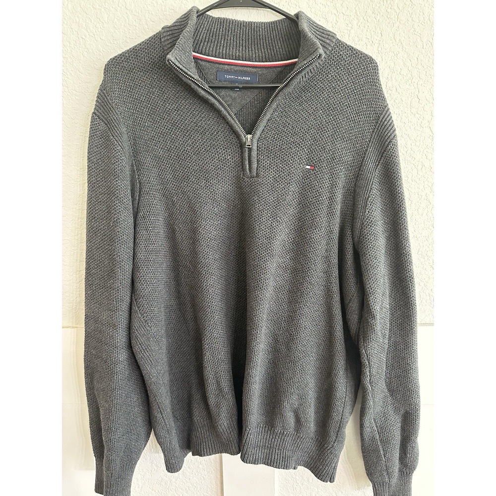 Tommy Hilfiger Men's Gray Long Sleeve Pullover 1/4 Zipper Sweater Size XL
